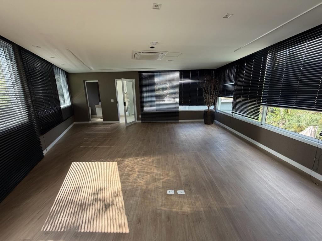 Sala segundo ângulo